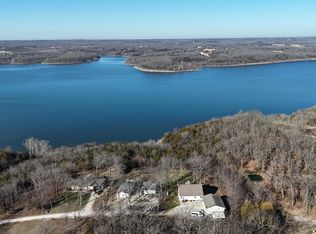 25266 Oakmont Rd, Pittsburg, MO 65724