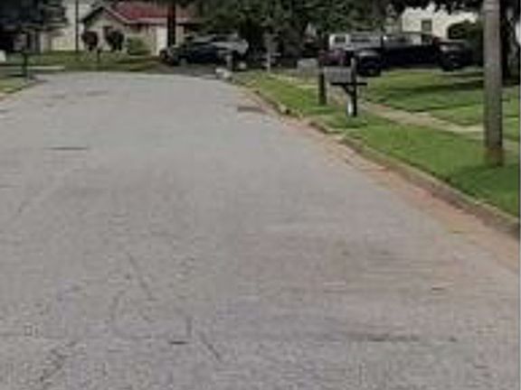 Exterior Neighborhood (street photo)