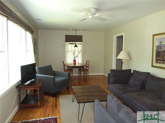 4th image of 2305 Camelia Ct