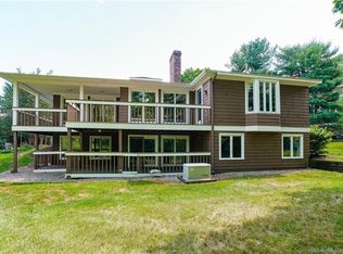 8 Schuyler Ln #8, Bloomfield, CT 06002
