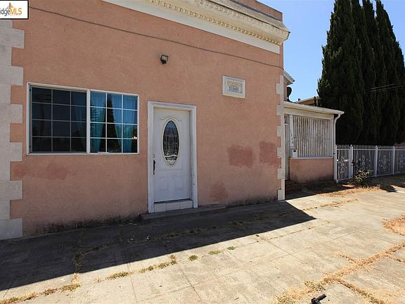 4th image of 1848 92nd Ave
