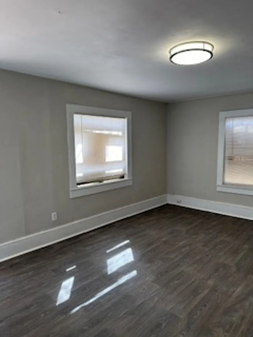 Completely renovated 3 bed/2 bath. — Photo 2