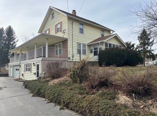 604 N Walnut Ave, Forreston, IL 61030