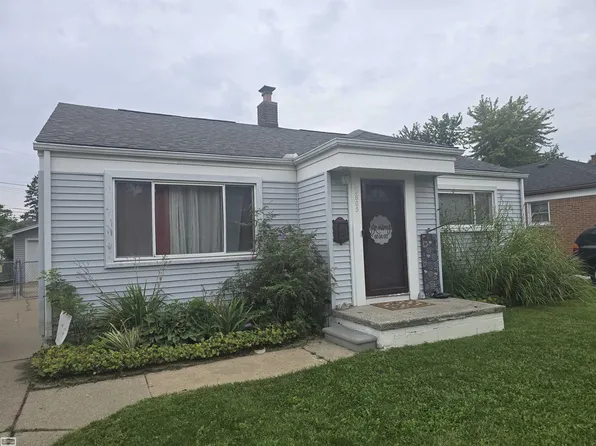 23805 Cushing Ave, Eastpointe, MI 48021