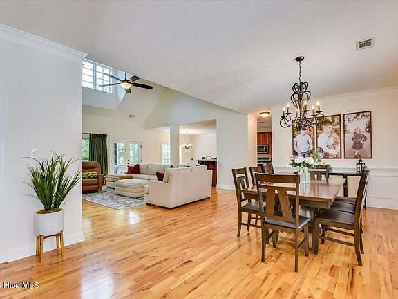 5th image of 449 Buxton Lane