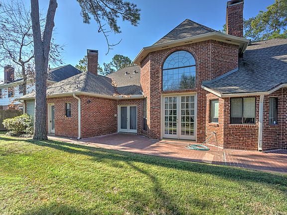 3rd image of 1315 Breezy Bend Dr