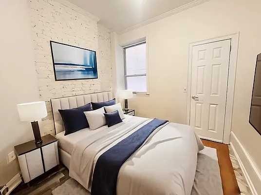 Rented by Kahen Properties | media 2