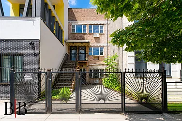 166 Stuyvesant Avenue