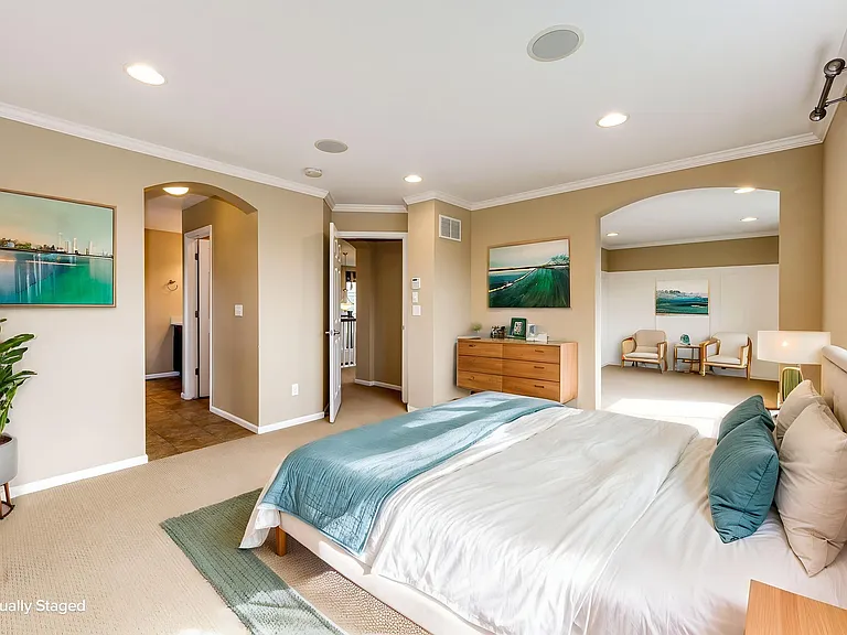 23797 Harwood Ave — Photo 8