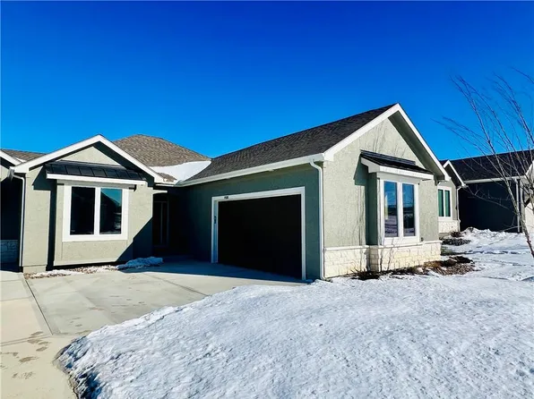 11585 S Olathe View Rd, Olathe, KS 66061