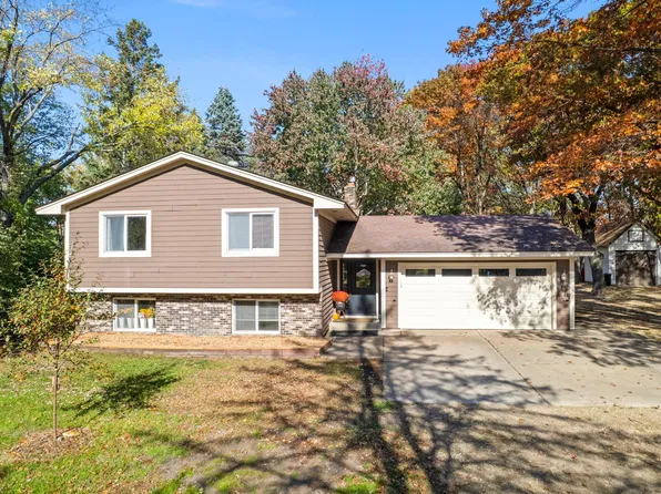 31 Lilac St, Lino Lakes, MN 55014