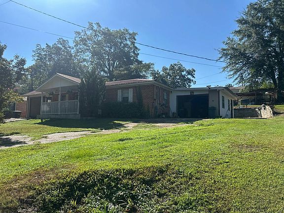 2nd image of 417 11th Ln NW