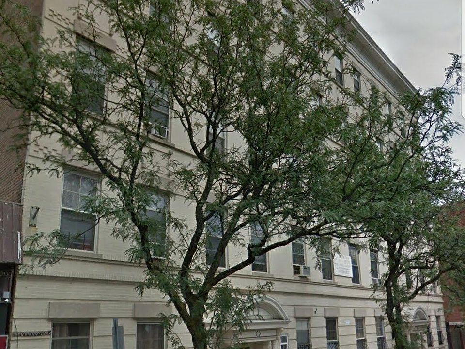 2nd image of 170 S Broadway #1