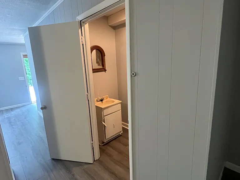 147 Woodland Dr #6 — Photo 4