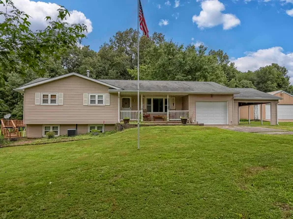 14378 Mustang Rd, Marion, IL 62959