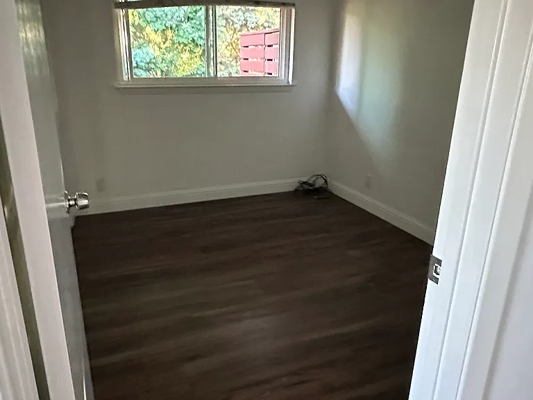 607 Lincoln Ave — Photo 4
