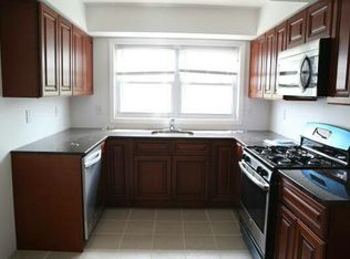 239 Erie St #2, Elizabethport, NJ 07206