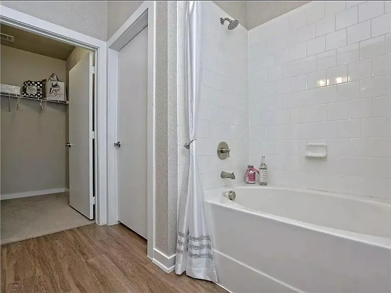 1900 Barton Springs Rd #2037 — Photo 20