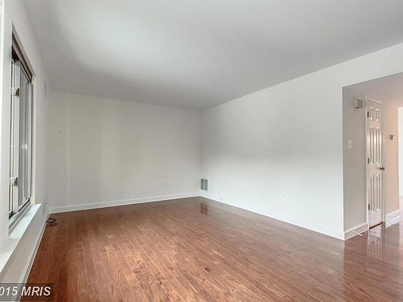 3rd image of 3150 Babashaw Ct