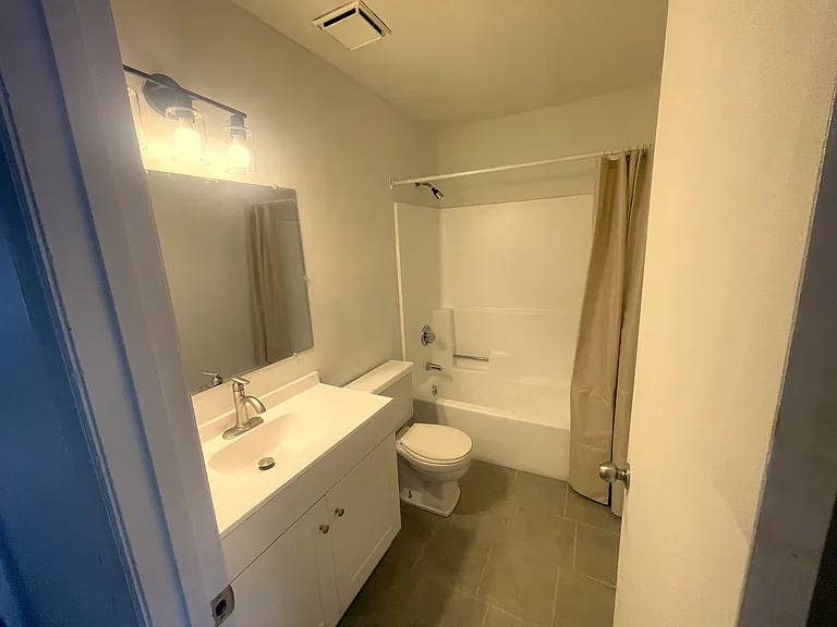 712 Troy Trl — Photo 13