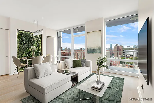 Rented by Coldwell Banker Warburg | media 10