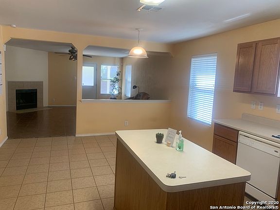 4th image of 6230 Amherst Bay