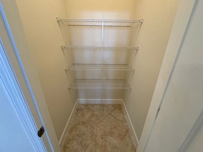 12119 Uleta Ln — Photo 42