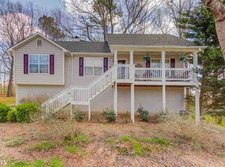 5422 Red Field Way, Flowery Branch, GA 30542