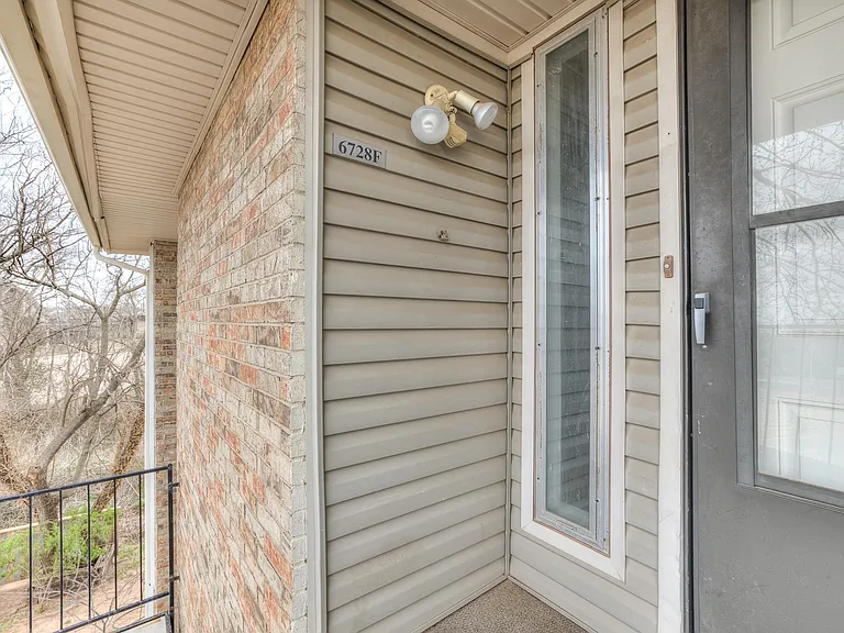 6728 N Meridian Ave #F — Photo 3