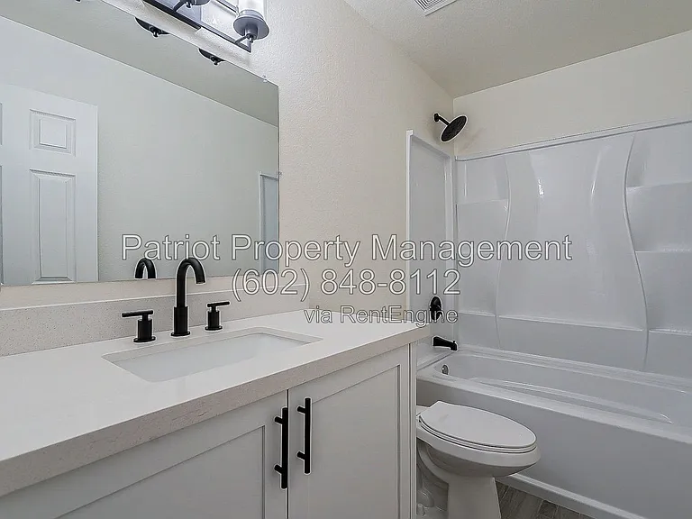 7003 W Sierra St — Photo 28