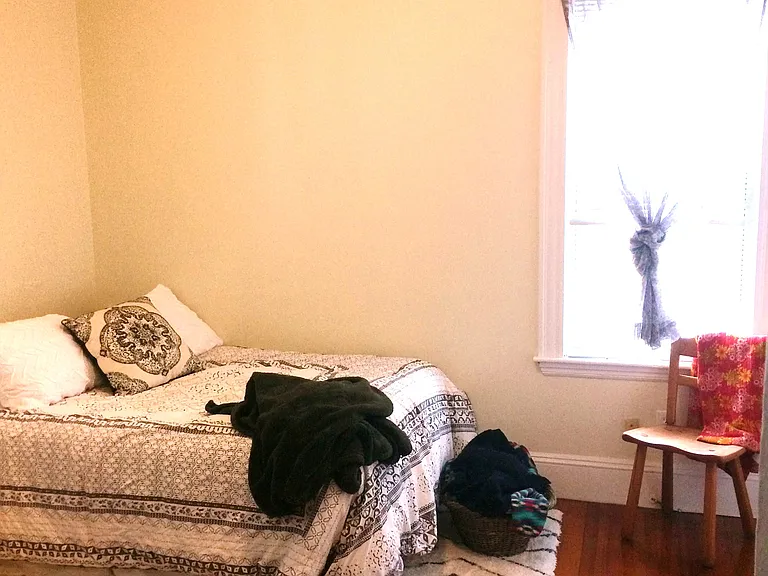 1st bedroom
