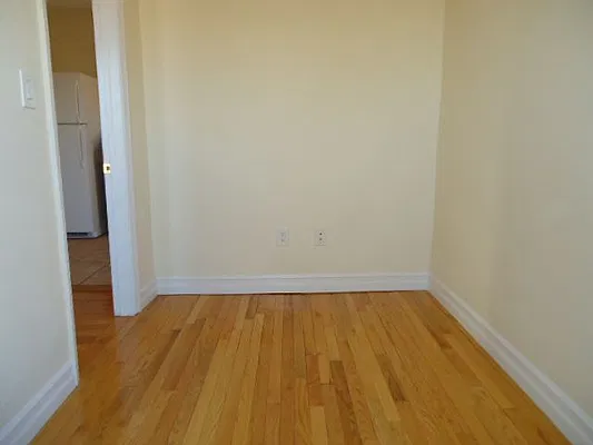 Rented by Hakeem Shahid, LREB | media 6