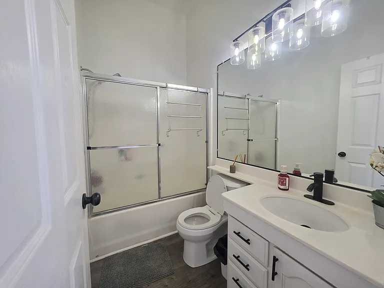 Bathroom #2