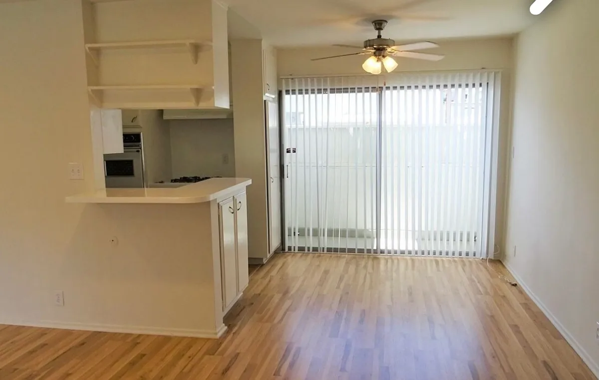 Building Photo - 4247 Inglewood Blvd #Z310