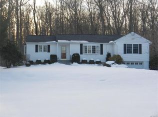 49 Center Rd, Mahopac, NY 10541