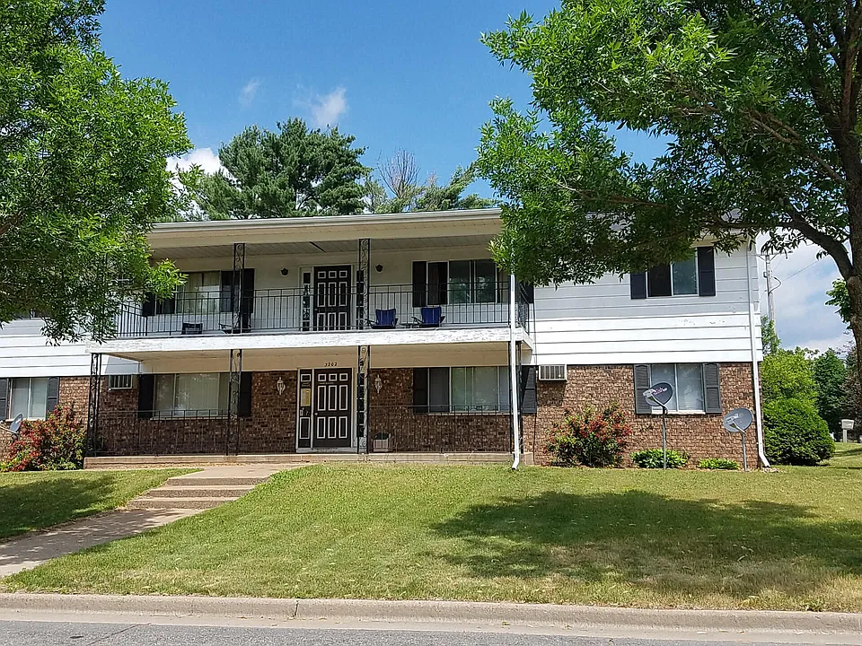 3202 Terrace Ct