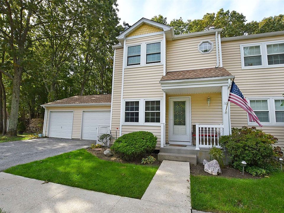 16 Chase Commons UNIT 16, Yaphank, NY 11980 Zillow