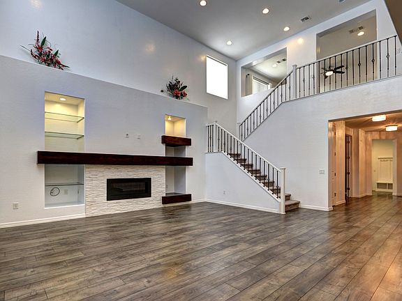 2nd image of 8451 Canyon Sun Ct