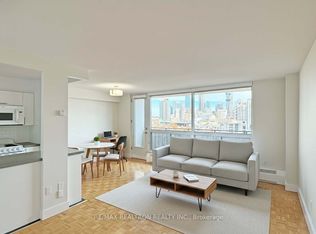 666 Spadina Ave #2010, Toronto, ON
