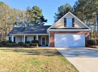 393 E Sycamore Dr, Winder, GA