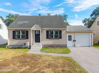35 Virginia Blvd, Glenville, NY 12302