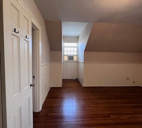 4th image of 310 Washington St APT 9