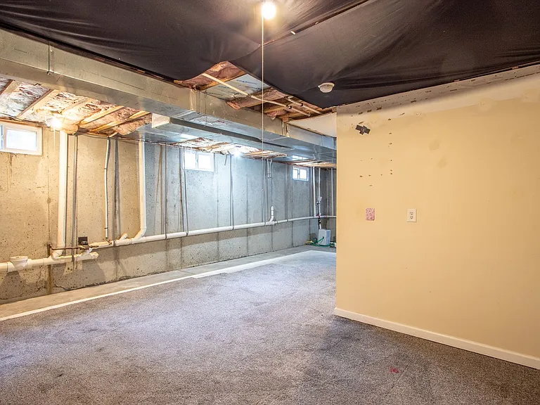247 Academy Ln — Photo 29