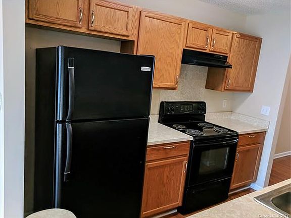 5th image of 2038 Wexford Way