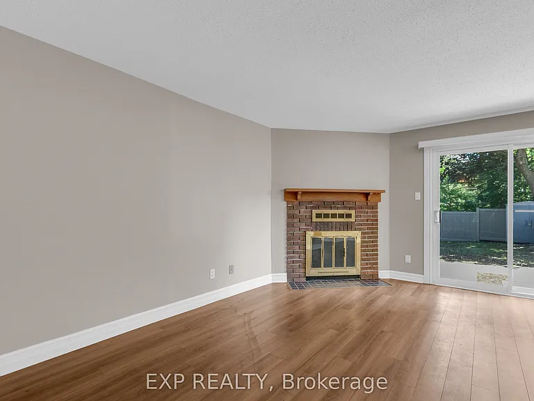 7 Sundback Ln — Photo 7