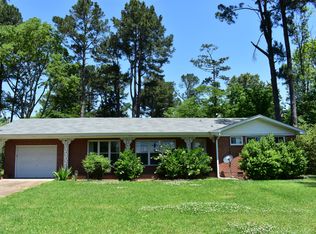 1384 W Jackson St, Tupelo, MS 38801
