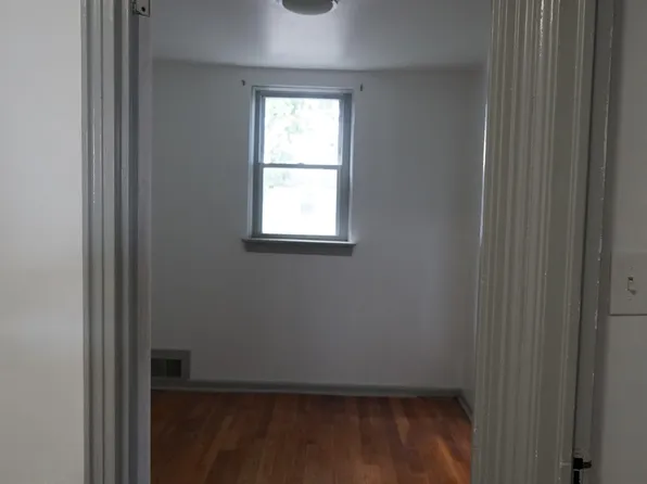 323 Stevens Avenue image 5 of 30