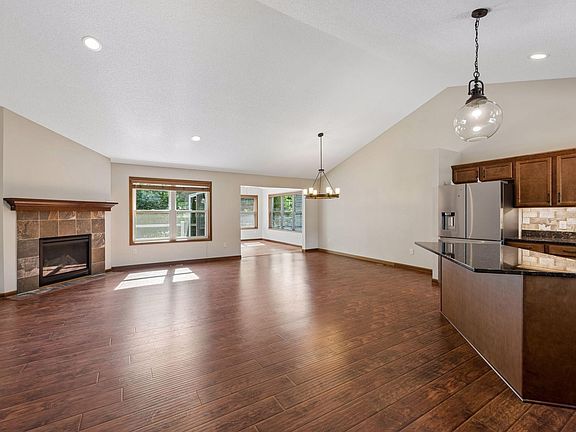 4th image of 11763 Erskin Cir
