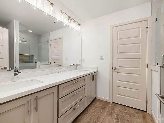 5th image of 1104 N McAllen St
