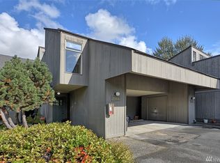 13896 NE 66th St APT 588, Redmond, WA 98052